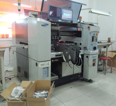 深圳市力峰電子設(shè)備__主營(yíng)專業(yè)三星貼片機(jī)買賣,1.2米貼裝功能改裝(改裝后可貼1.