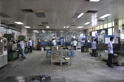 【熱銷產品廠家直銷 2013 款豐田漢蘭達 專車專用日行燈 日行燈】價格,廠家,圖片,其他車燈,深圳市華美兄弟電子-