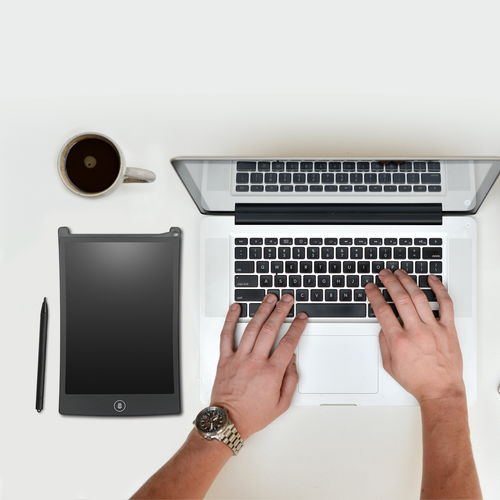 newyes兒童電子液晶手寫板 讓孩子在科技產(chǎn)品的陪伴下健康成長